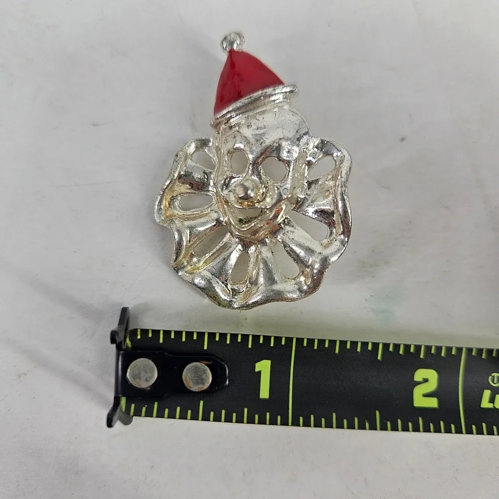 Vintage Silver Tone Clown Brooch Red Enamel Hat Pierrot Pin Novelty Jewelry 1.5